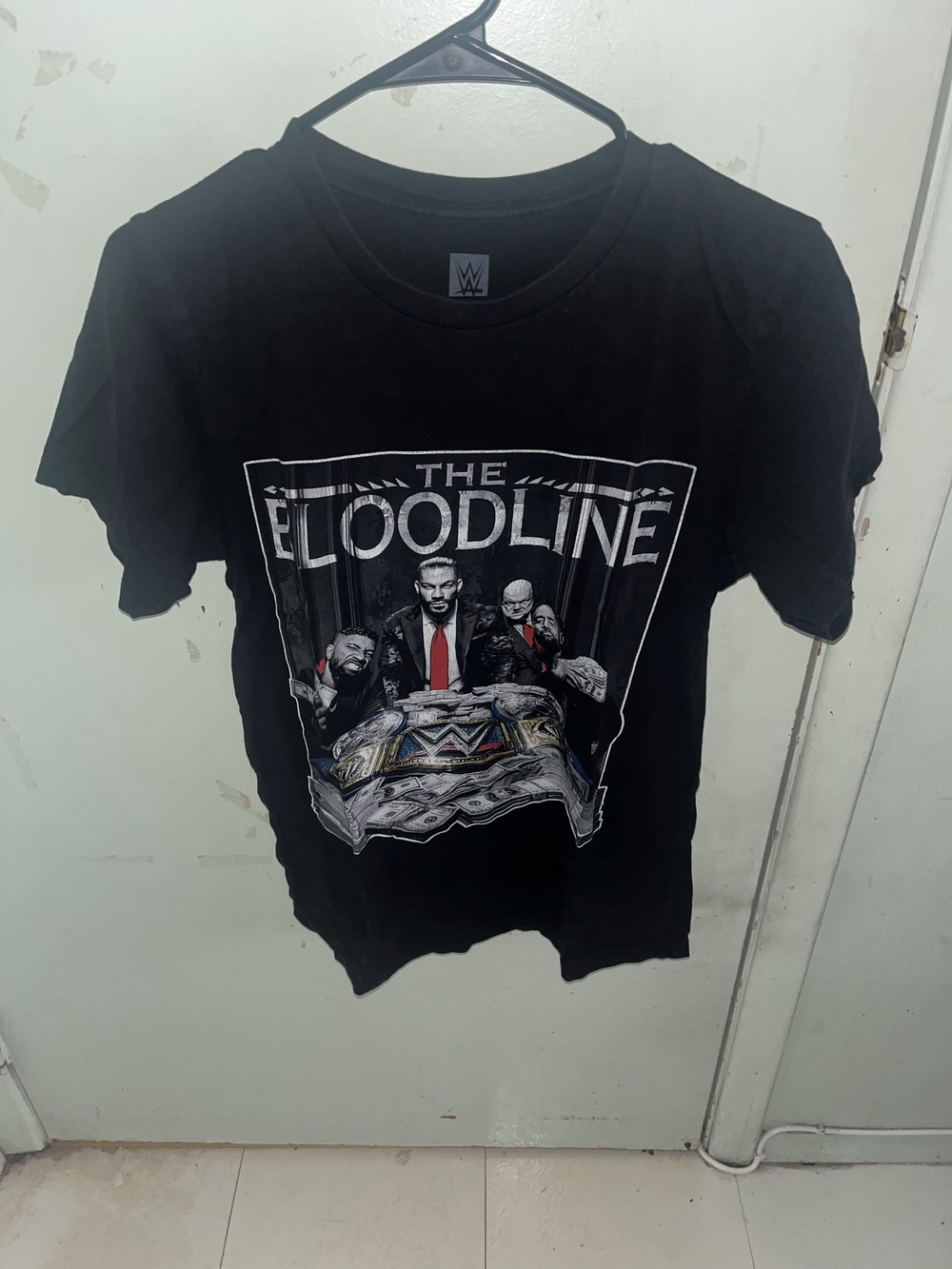 WWE Mens The Bloodline Graphic Tee